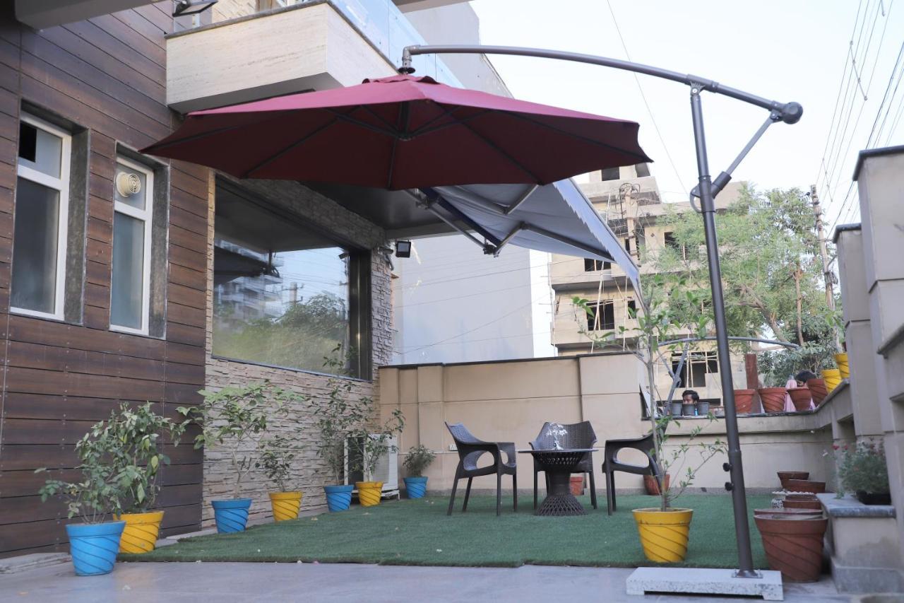 Nirvana Rooms Gurgaon Exteriör bild
