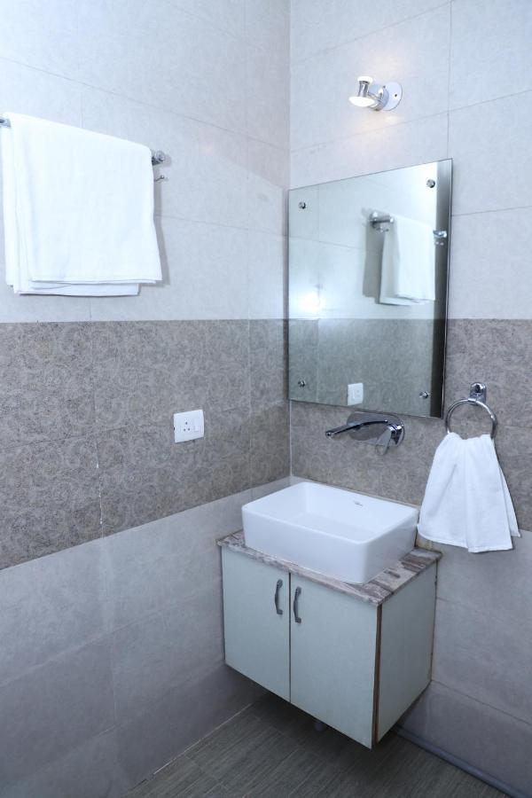 Nirvana Rooms Gurgaon Exteriör bild