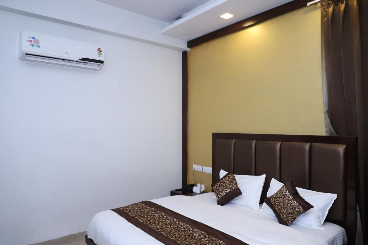 Nirvana Rooms Gurgaon Exteriör bild