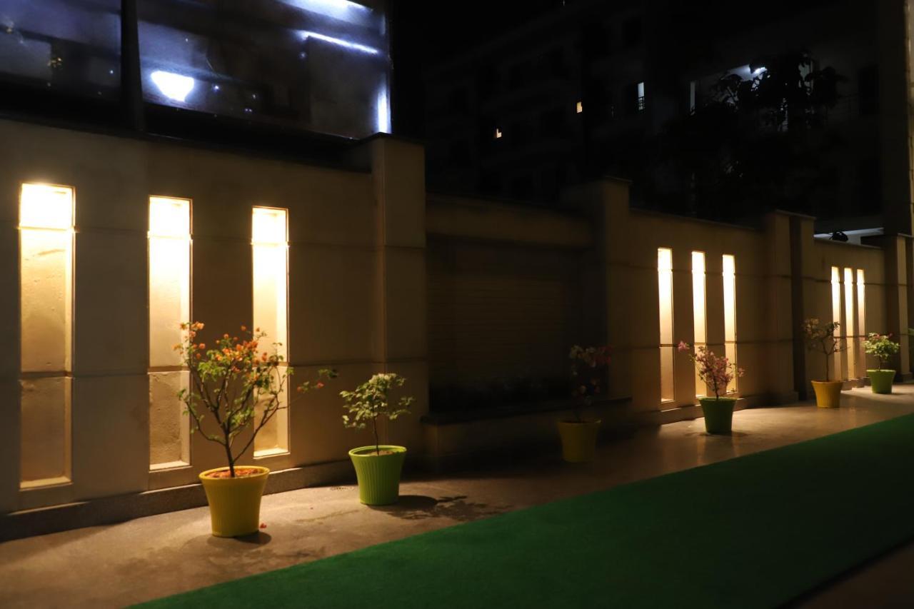 Nirvana Rooms Gurgaon Exteriör bild