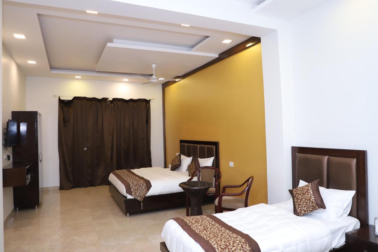 Nirvana Rooms Gurgaon Exteriör bild